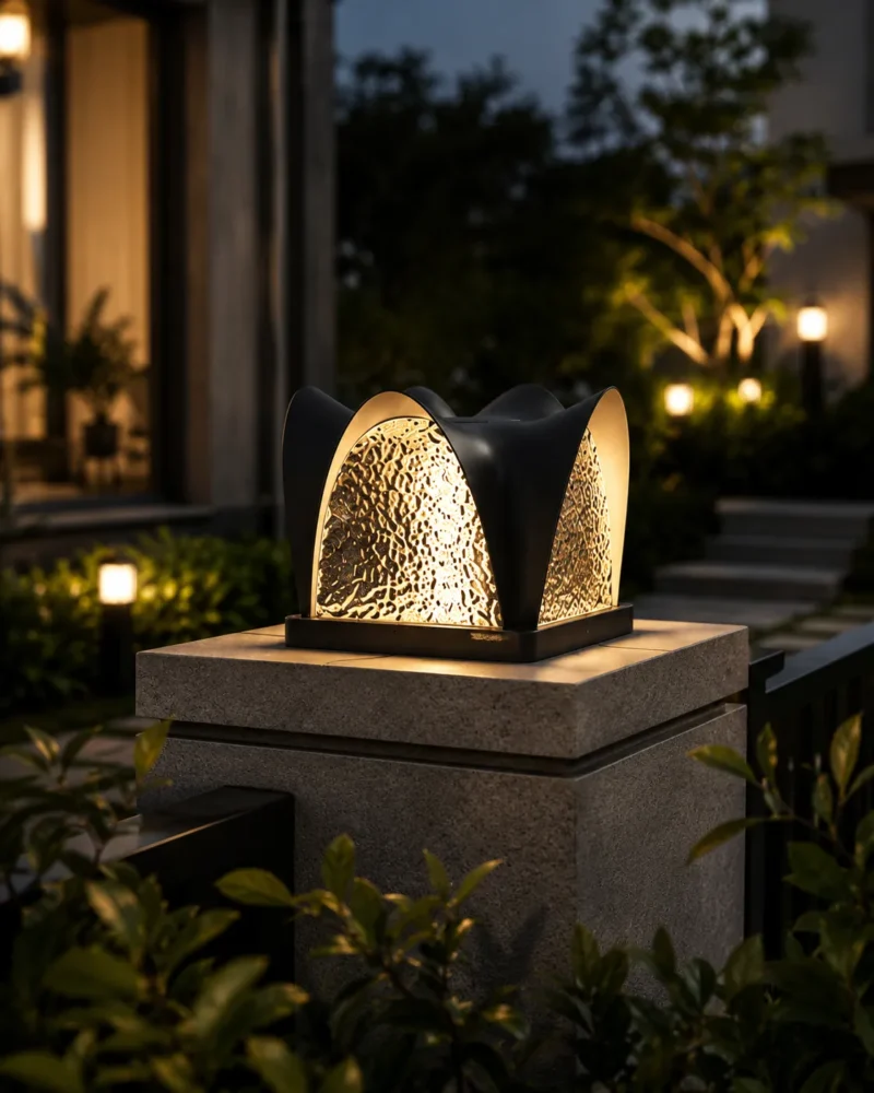 Solar Decorative Pillar Light | Outdoor Gate Post LED 3000K Warm White - Image 2
