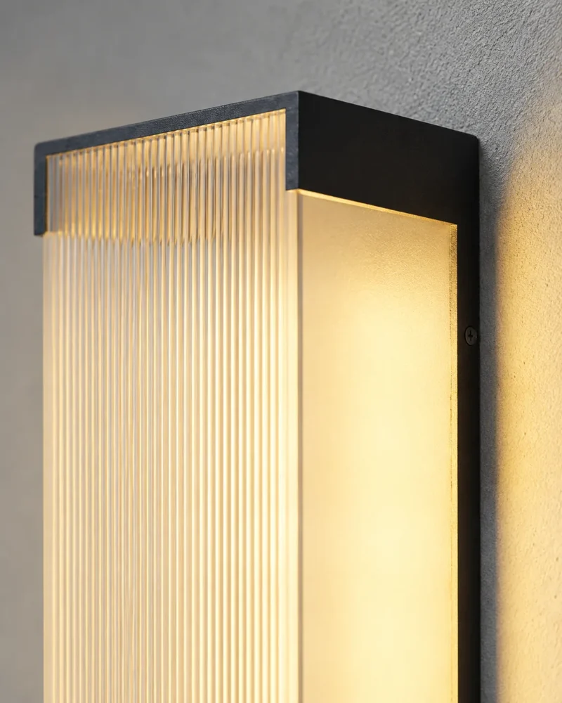 Modern Rectangular Outdoor Wall Light for Architectural Facade - Image 5